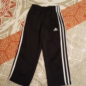 Boys size 5 black 3 stripe Addidas track pants